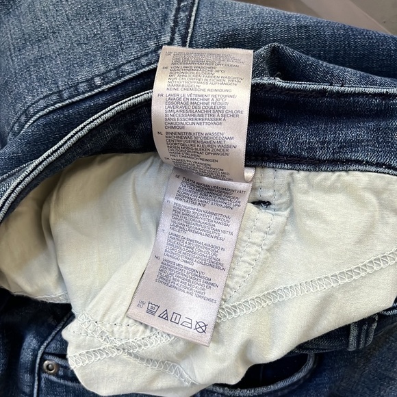 NYDJ Margot Girlfriend Jeans In Plus Size
With Roll Cuffs. - Picture 10 of 11